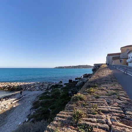 - Maison De Pecheur Renovee - Terrasse Face A La Antibes